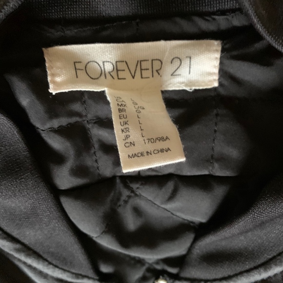 Forever 21 Jacket Set - BRAND NEW NEVER WORN!! - Picture 2 of 2